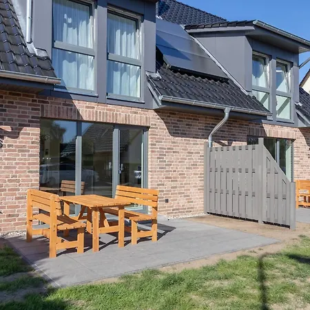 Holiday home Haus Wellenreiter